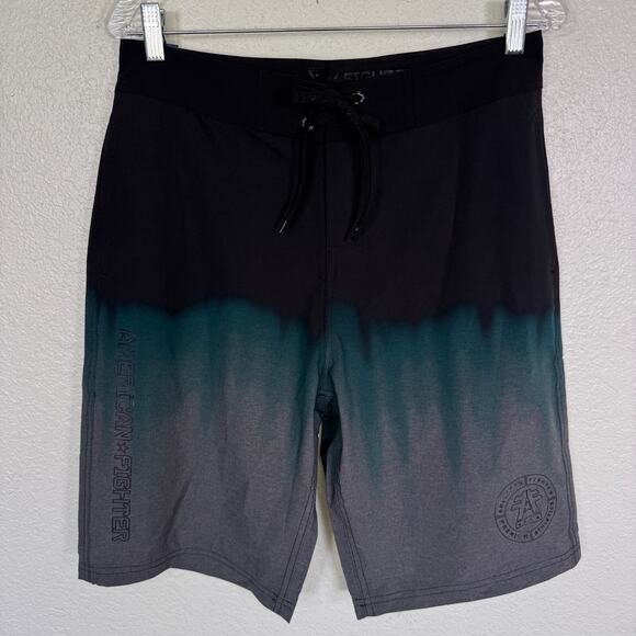 American Fighter Board Short Mens 30 Triumph Swim Trunks Ombre Beach Cruise NEW - Picture 1 of 11